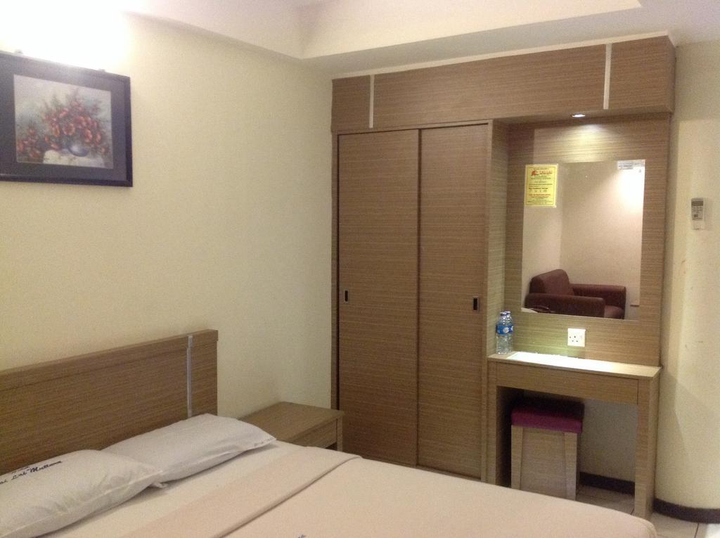 Lai Lai Mutiara Hotel Batam Exterior photo