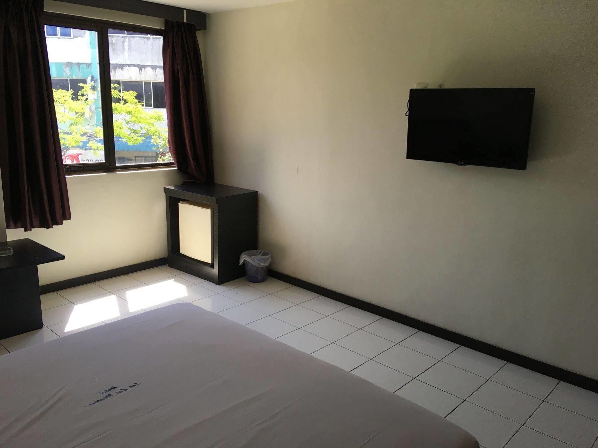 Lai Lai Mutiara Hotel Batam Exterior photo